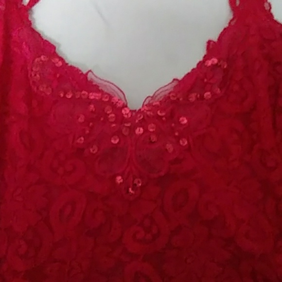 Lingerie - Picture 2 of 3